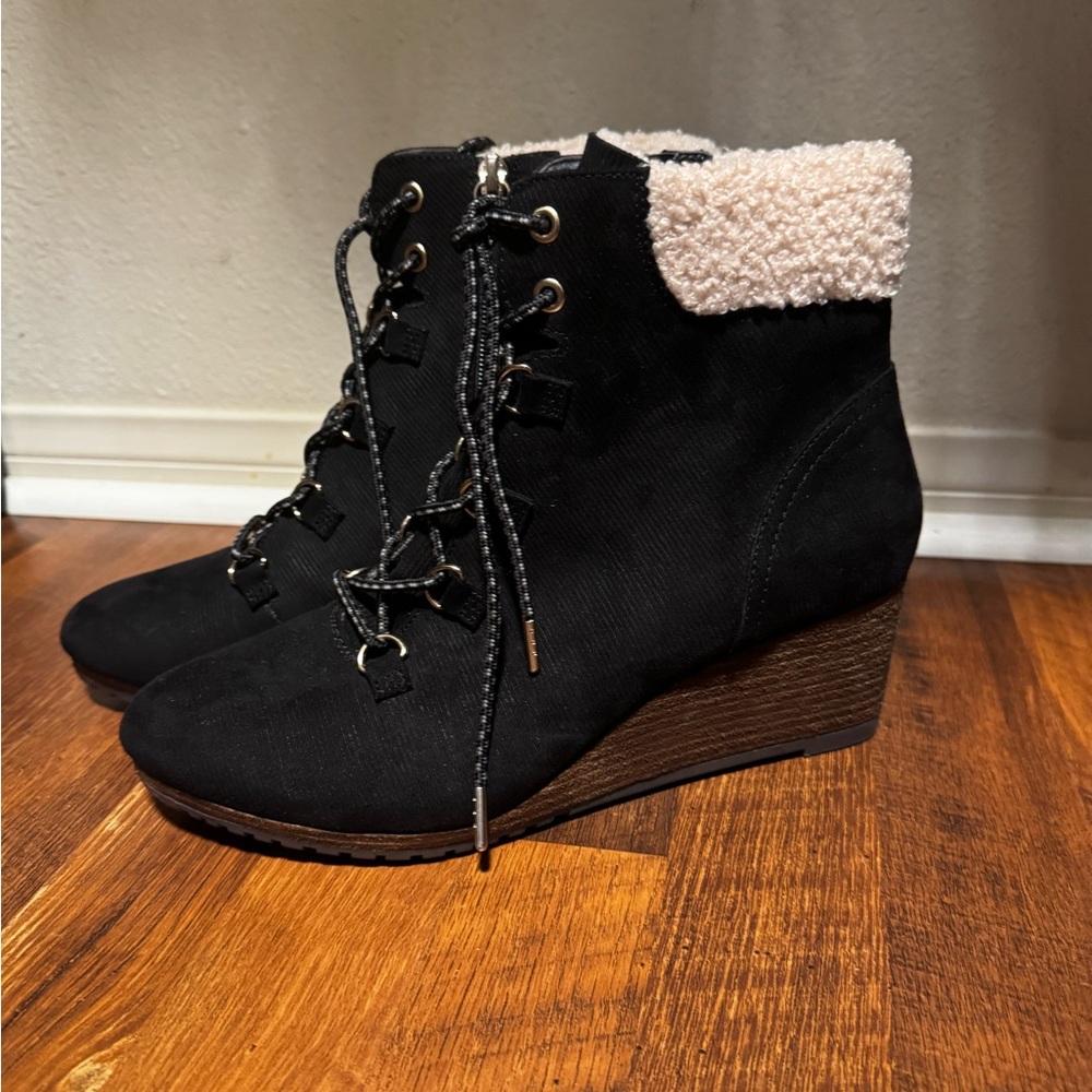 Dr. Scholl’s Wedge